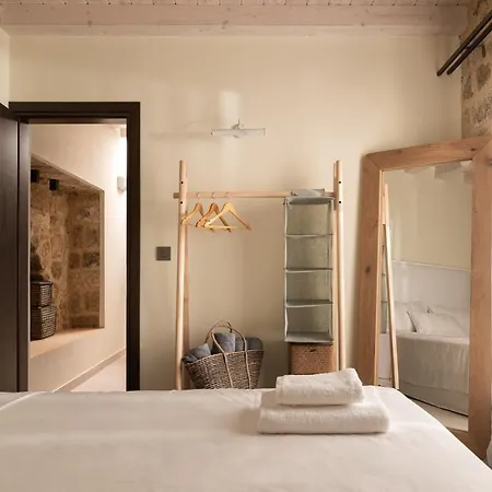 San Antonio Luxury Apartments, Medieval Town Апартаменты
